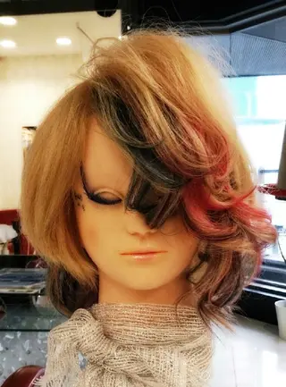 カラー Babylon所属・畑中秀平💛艶髪💜 Babylon 代表のヘアスタイル