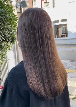 ロング 西形 梨瑚のヘアスタイル