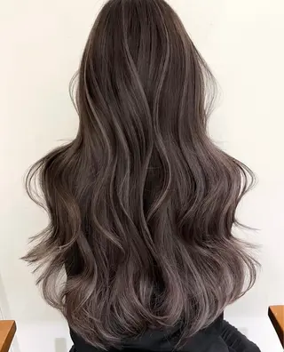 ロング カラー ✨レイヤーカット/透 名感カラー特化✨のヘアスタイル