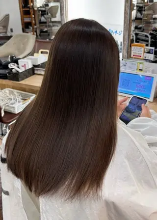 カラー 小林 コトナのヘアスタイル