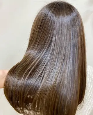 ミディアム 山本 香織のヘアスタイル