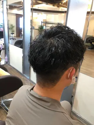 ショート パーマ メンズ 万都里 MATSURIのヘアスタイル