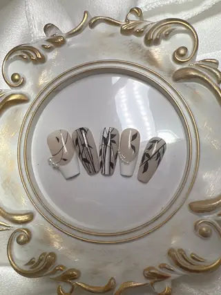 ネイル Rarity Salon  H.Sのネイルデザイン