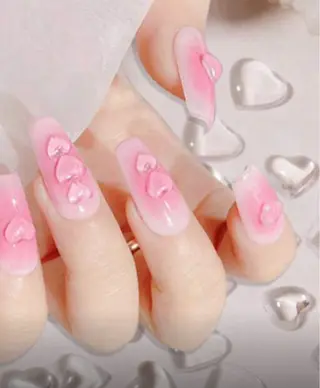 ネイル ゲン レイカのネイルデザイン