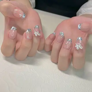 ネイル b'6 by Stir所属・b'6 SAKINAのネイルデザイン