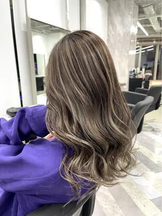 ロング カラー himeka🪽 アレンジ/ブリーチのヘアスタイル