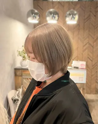 ショート カラー 梅原 あやりのヘアスタイル