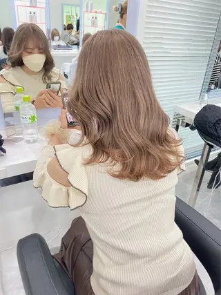ロング カラー ヘアアレンジ トレンドモテカラー 🩷色落ちまで可愛くのヘアスタイル