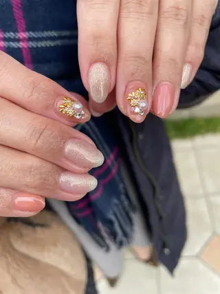 ロング カラー ヘアアレンジ キッズ ネイル マツエク・マツパ アイブロウ 福田 加奈のネイルデザイン