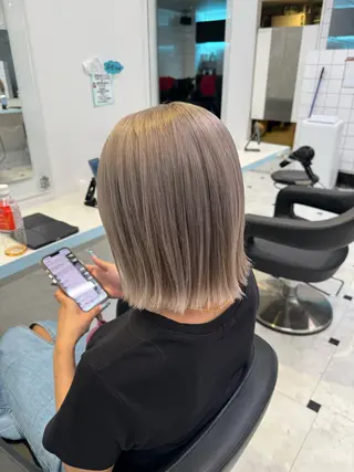 ミディアム カラー 🩷モテ髪＆透明感 🩷ミルクティー🩷のヘアスタイル