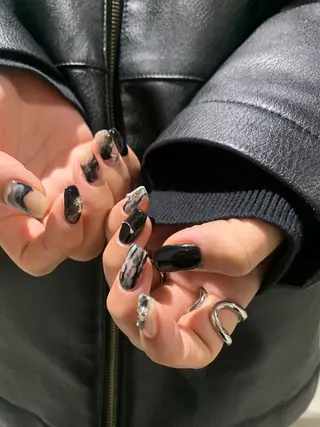 ネイル kana/モード ・グランジ໒꒱のネイルデザイン