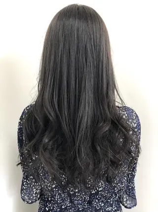 ロング カラー OFF YUYAのヘアスタイル