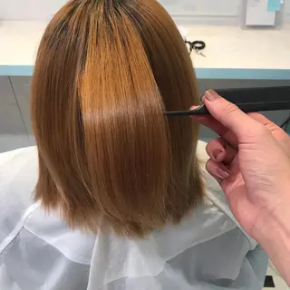 セミロング カラー 🩵ハイトーン 美咲🩵のヘアスタイル