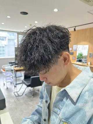 ショート パーマ ヘアアレンジ メンズ Mens Salon Gray by NYNY所属・Gray by NYNYのヘアスタイル