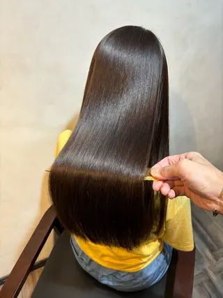 ロング 美髪矯正 🌈髪質改善 山下のヘアスタイル