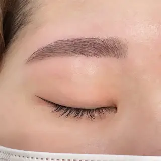 アイブロウ 坂田 りおのマツエク・マツパデザイン