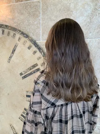 ロング 《Zina札幌大通》 Hinano🐻のヘアスタイル