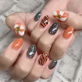 ネイル 💅ネイルハウス🏡 🎀TOMO🎀のネイルデザイン