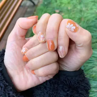 ネイル 🦋ネイルサロン ブラン🌈ゆりのネイルデザイン