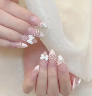 ネイル RAFFINE 月🦋🩵のネイルデザイン