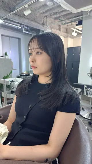 ミディアム 新宿/ハイトーン/ レイヤー/サカキのヘアスタイル