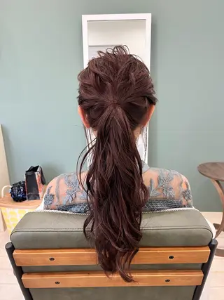 ロング ヘアアレンジ M.arc 【マーキ】のヘアスタイル