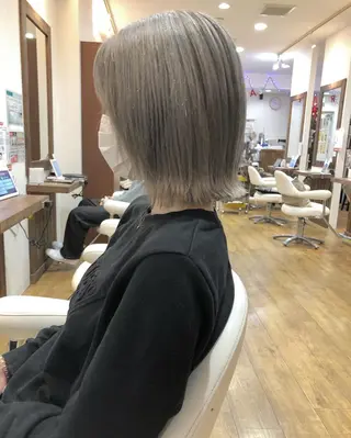 カラー 🌈ハイトーン/ ワタル🌈のヘアスタイル