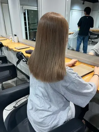 セミロング メンズレディース お任せください伊織のヘアスタイル