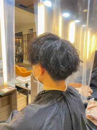 パーマ メンズ スパイラル波巻き パーマ井本汰壱のヘアスタイル