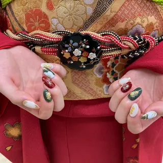 ネイル mano+所属・砂田 はるかのネイルデザイン