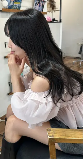ロング こもも/ワンホン/ 韓国/髪質改善のヘアスタイル