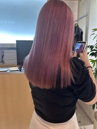 ロング 大川 綾乃のヘアスタイル