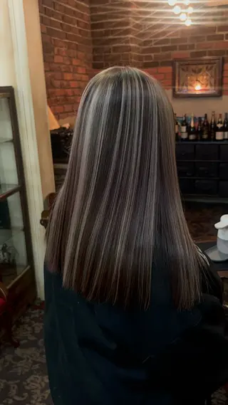 ロング カラー abilita MIYUのヘアスタイル