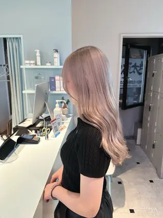 ロング カラー ハイトーン/韓国 レイヤー/るか🎀のヘアスタイル