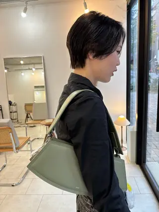 ショート NOUN所属・eri kinjoのヘアスタイル