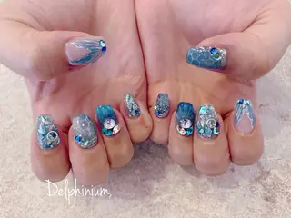 ネイル 岡本 友恵のネイルデザイン