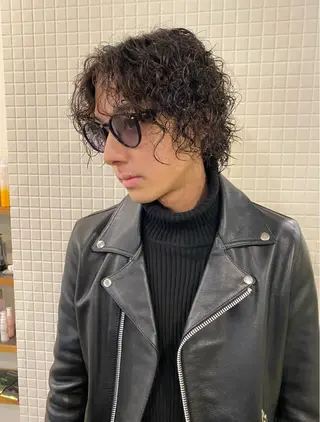 ミディアム 7Bridge所属・ハッシュカット 小西貫太のヘアスタイル