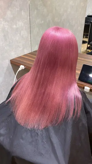 ミディアム 透け感•艶感カラー 池本　紘之のヘアスタイル