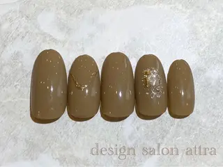 ネイル デザインサロン attra 本八幡店のネイルデザイン