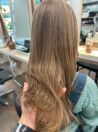 セミロング カラー レイヤーパーマ/ ショートパーマ/横浜のヘアスタイル