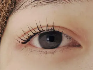 パーマ クレアラルーチェ倉敷西阿知店所属・太田 奈留のマツエク・マツパデザイン