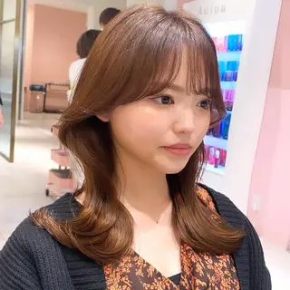 ミディアム 韓国くびれレイヤー 🇰🇷はづきのヘアスタイル