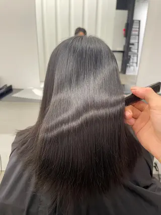 ロング TAKUMI .のヘアスタイル