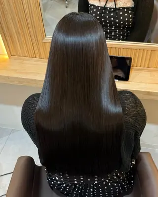 ロング attrait南堀江所属・乾かすだけで艶髪 松村海世のヘアスタイル