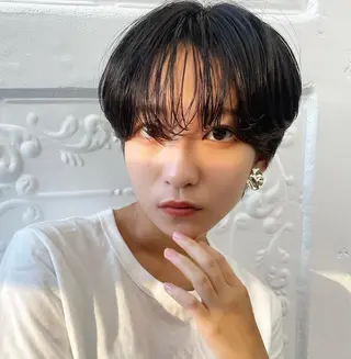 ショート パーマ レイヤー/ショート透 明感カラー/西田祐賀のヘアスタイル