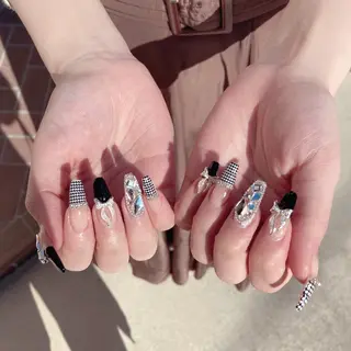 ネイル RE'COMPENSE所属・れこん ぱんすのネイルデザイン