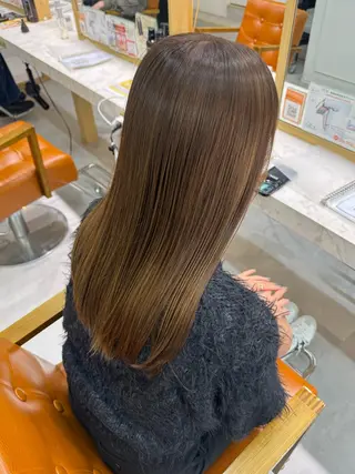 セミロング カラー 野中 悠那のヘアスタイル