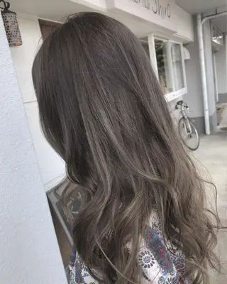 ロング カラー レイヤーカット匠 イソザキノリユキのヘアスタイル