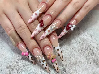 ネイル Rola kira nail salon所属・Rola kira 麗のネイルデザイン