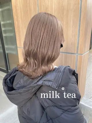 ミディアム 井上 亜海のヘアスタイル